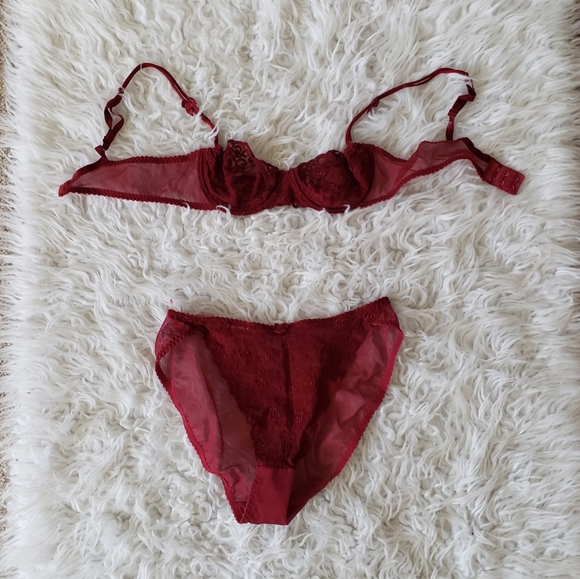 Tesco 34A Burgundy lace set - Picture 2 of 5